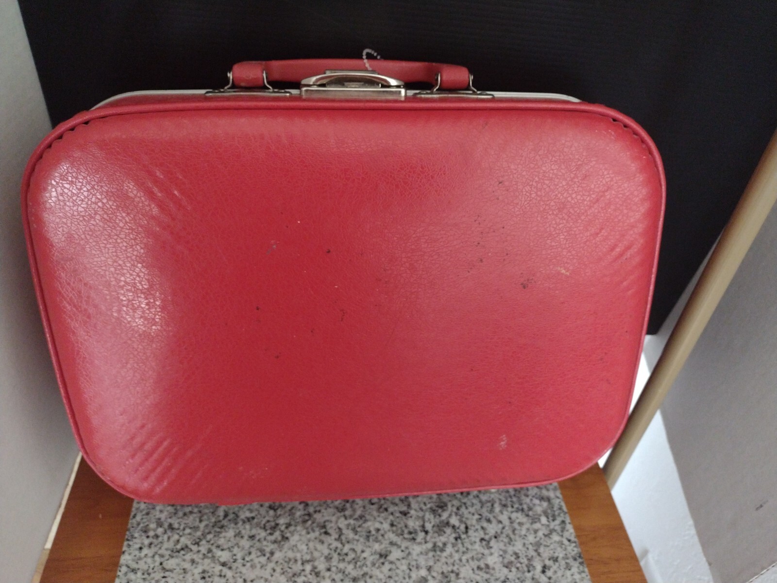 Suitcase For Kids – “I Love Grandma” Retro Stickers Red Vanity Travel Case. Vntg