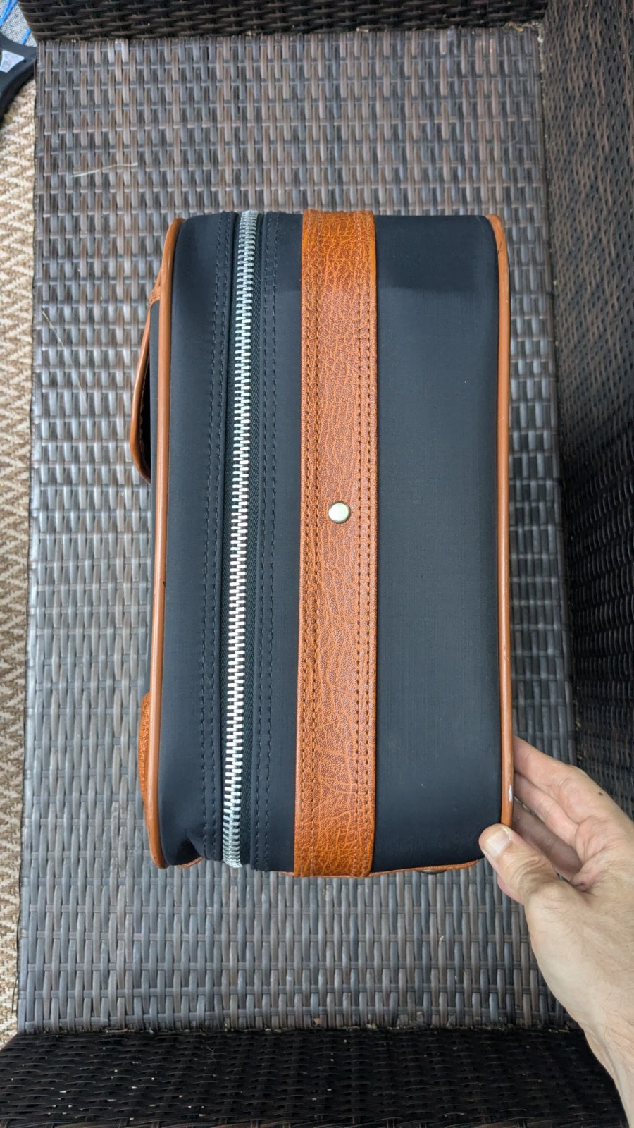 Vintage Monarch Luggage Co Carry On Suitcase Genuine Leather Navy Vinyl