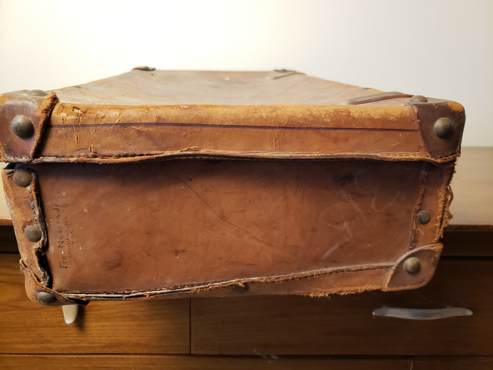 Vintage Antique LEATHER Train Case Suitcase Luggage Sante Fe Decor 🚂 👜