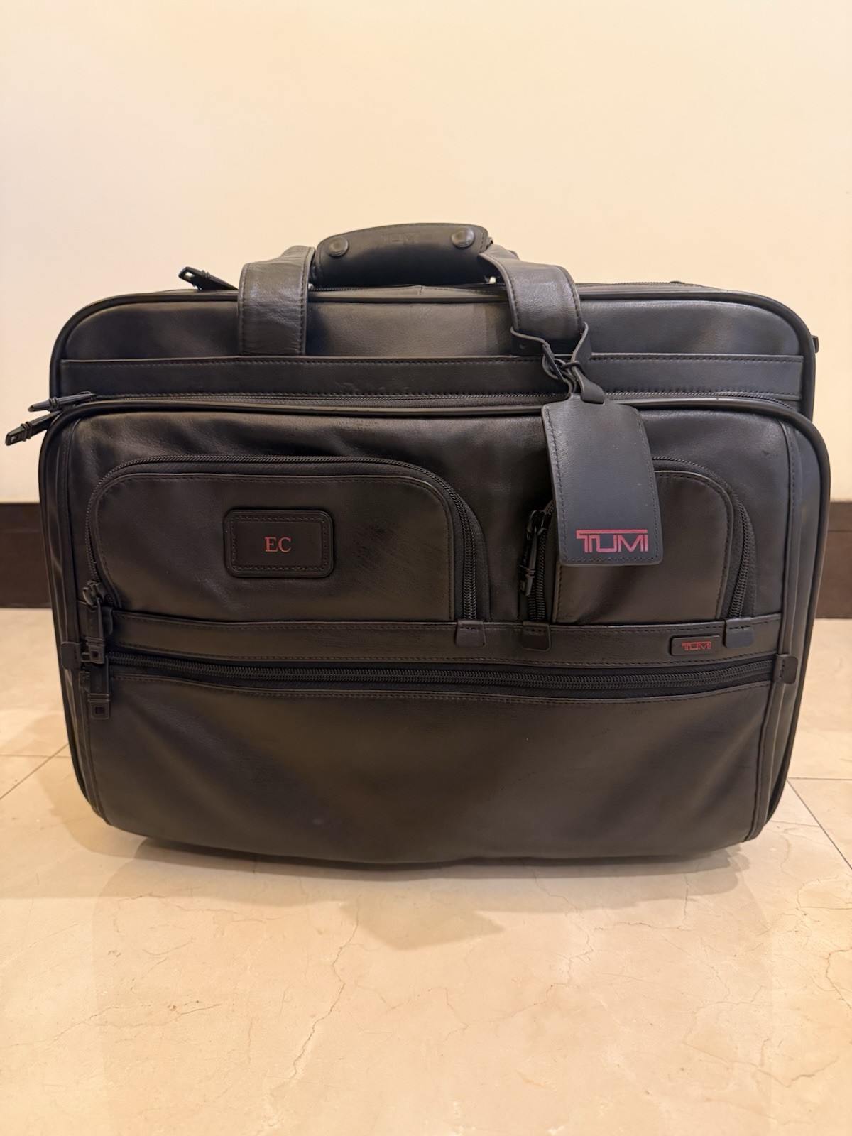 TUMI Alpha Leather Deluxe Wheeled Computer Briefcase Laptop Bag 96127DH Black
