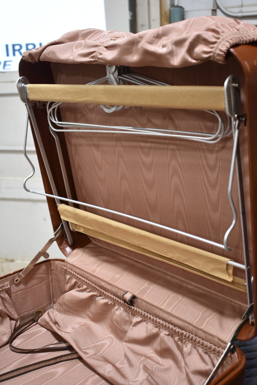 Vintage 3 Piece Mid Century Luggage Set by Kaufman