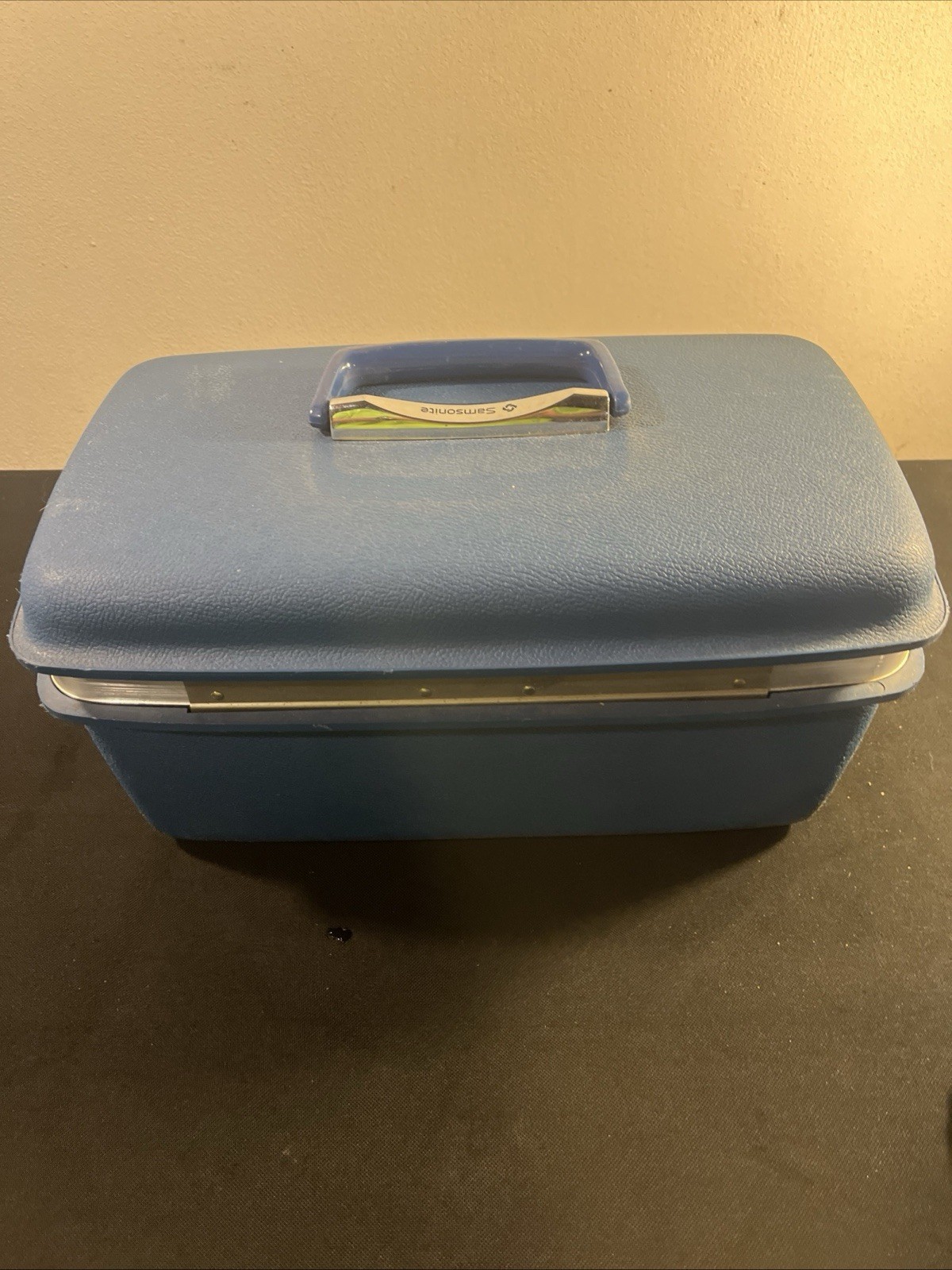 Vintage Blue Samsonite Saturn 400 Hard Makeup Train Case Luggage Accessories…
