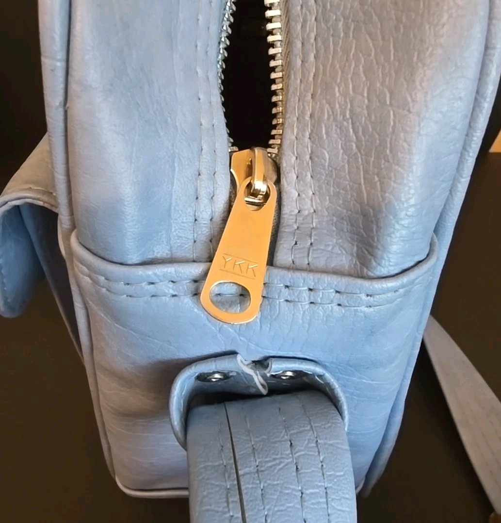 Vintage Samsonite Cordoba Carry On / Laptop Case Shoulder Travel Bag Light Blue