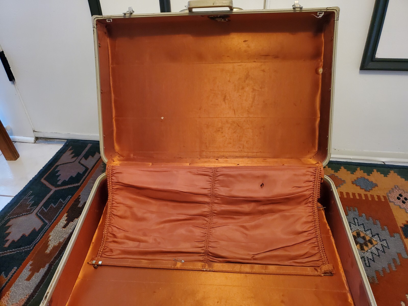 J.C. Higgins Sears Ladies 2 Piece Luggage Set Vintage 1950s White
