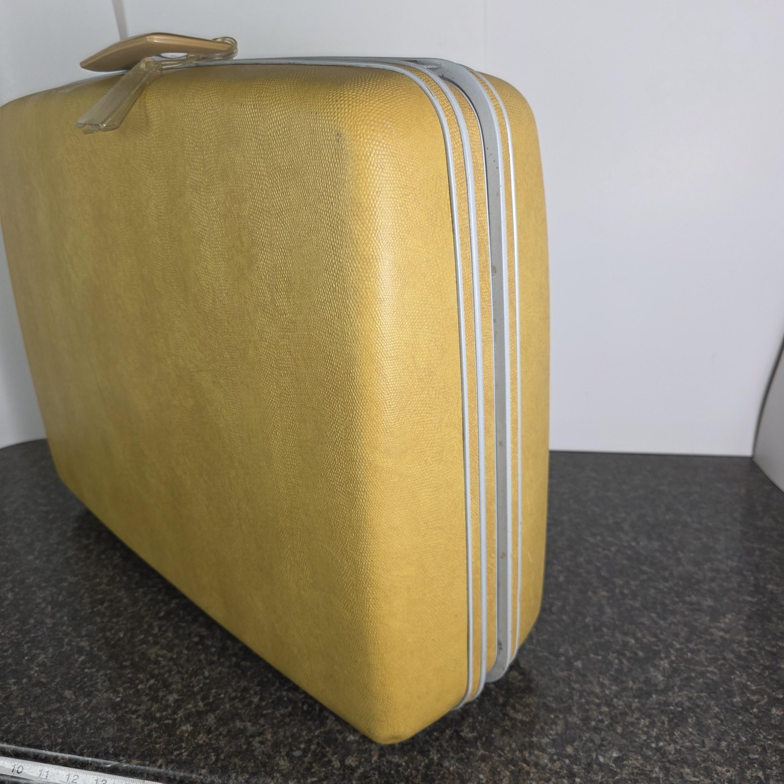 Vintage Samsonite Silhouette Yellow Hard Shell Suitcase USA Luggage Travel Case