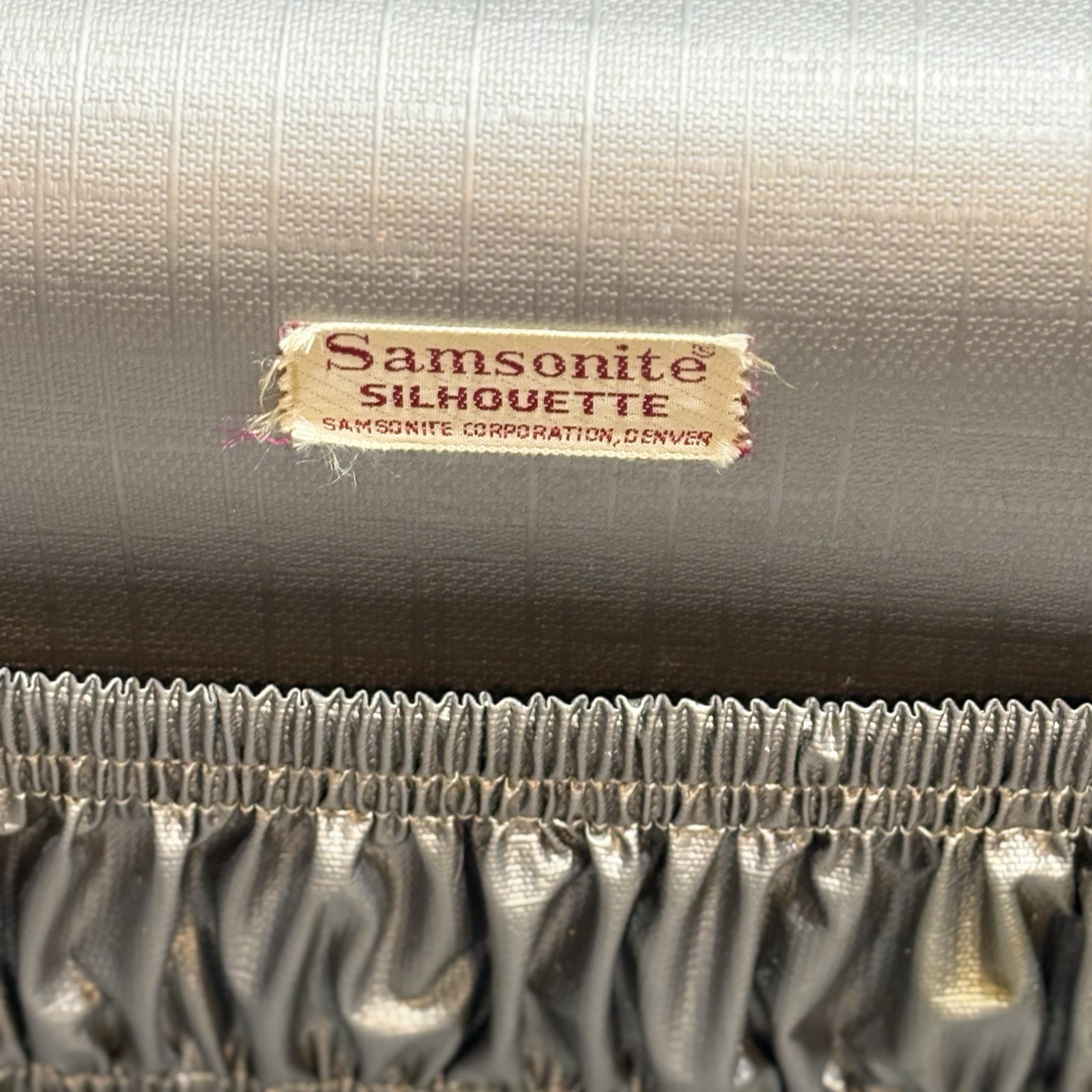 Vintage Samsonite Silhouette Train Case Hard Shell Green