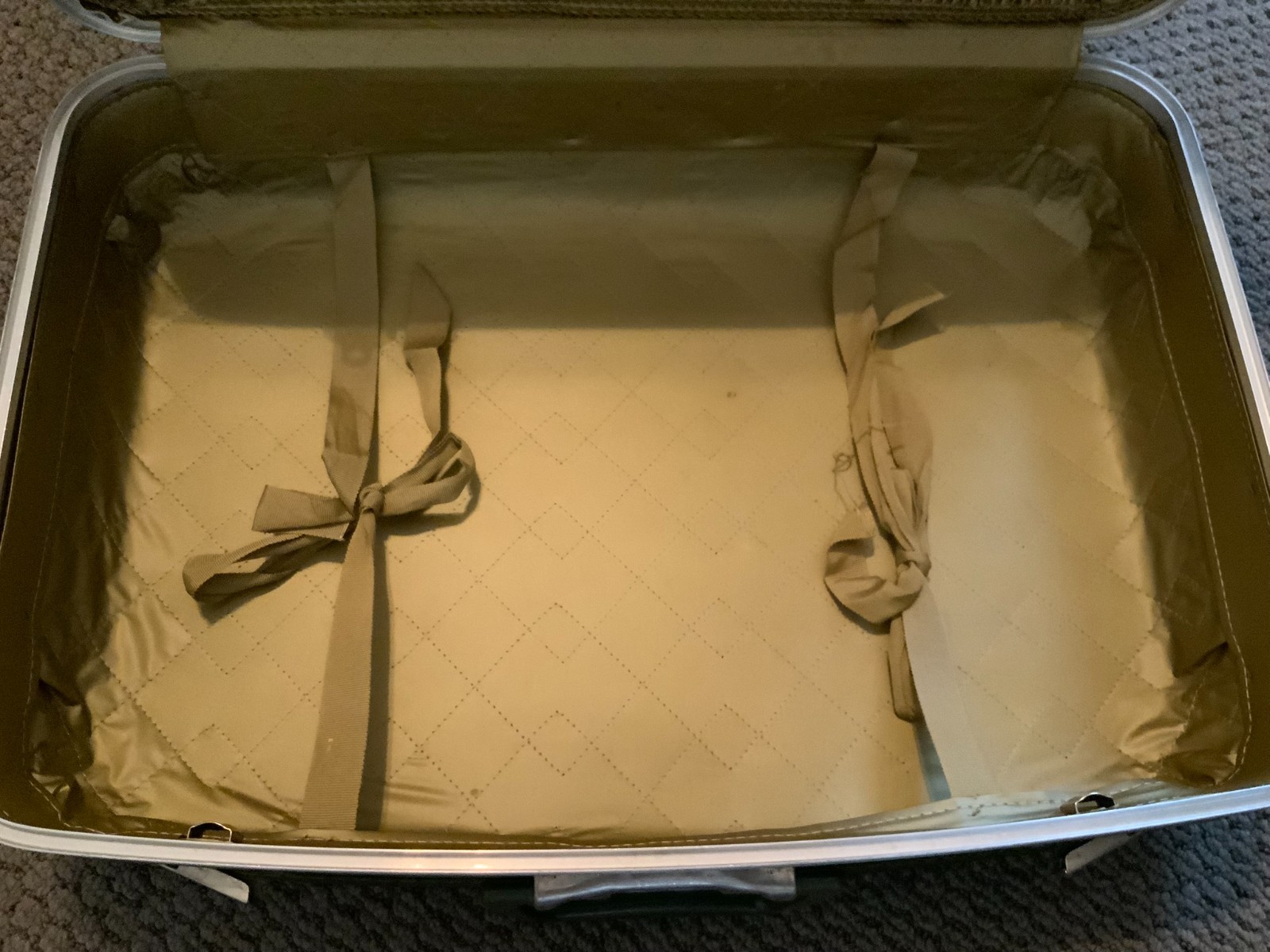 Original Vintage Hard Case Luggage Suitcase Avocado Green