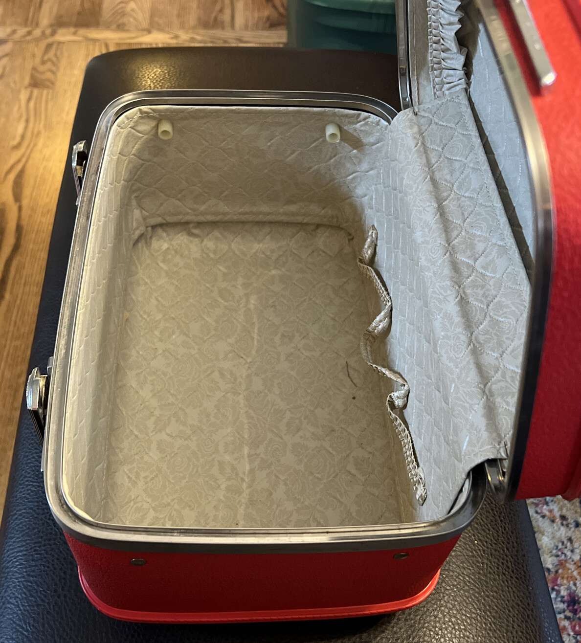 Beautiful RED Vintage American Tourister Train Luggage Carrier