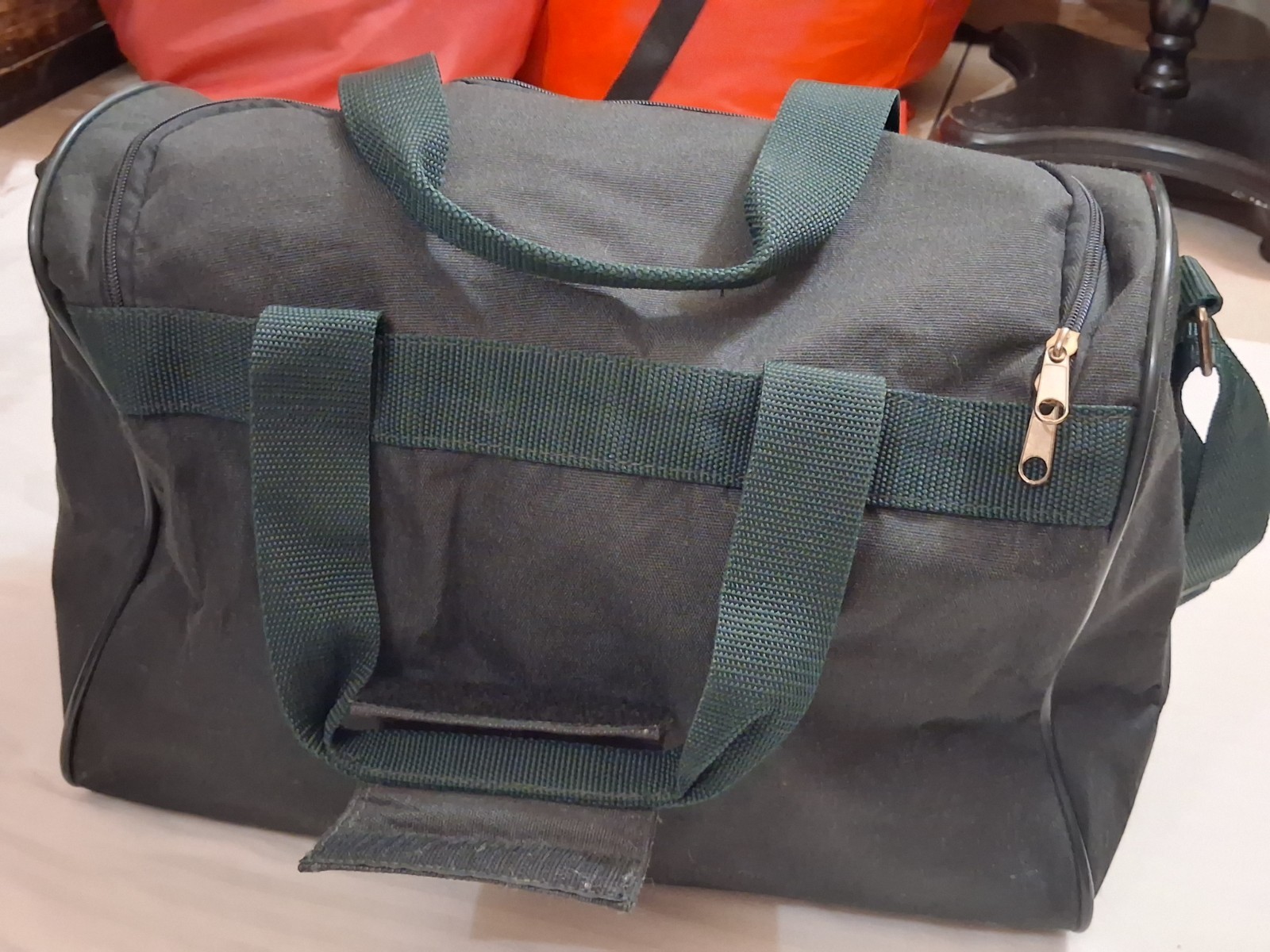Vintage Skyline Luggage GREEN Travel Bag Tote Duffle Shoulder Carry-on unused