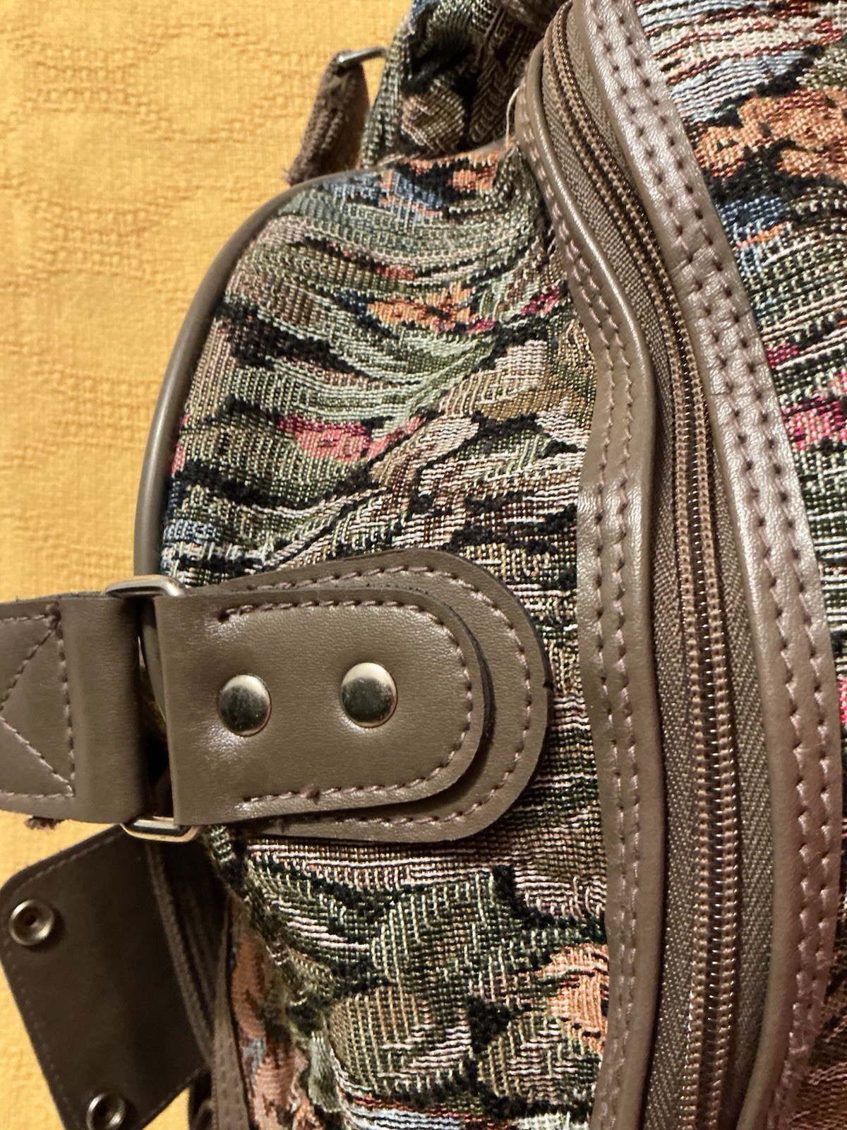 Jordache VINTAGE Floral Tapestry Duffle Bag Weekender Canvas EUC