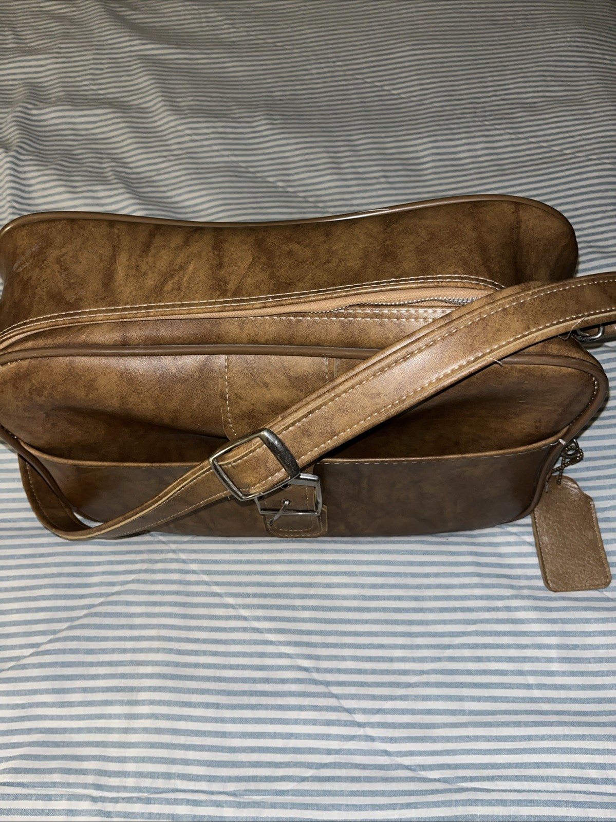 Vintage Amelia Earhart Luggage Carry On Bag Suitcase Brown With Adjustable Strap