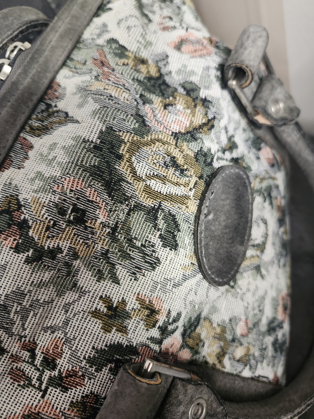 Pegasus Floral Tapestry Double Handled Suede Trim Handbag Carryon Tote Bag USA