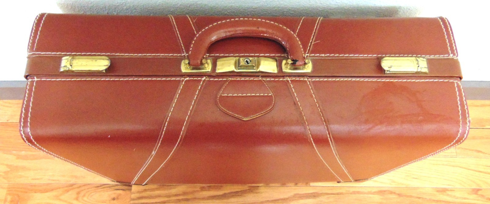Vtg Brown Leather Suitcase 1940s Luggage w/Plaid Cotton Lining 18x24x9 VGC