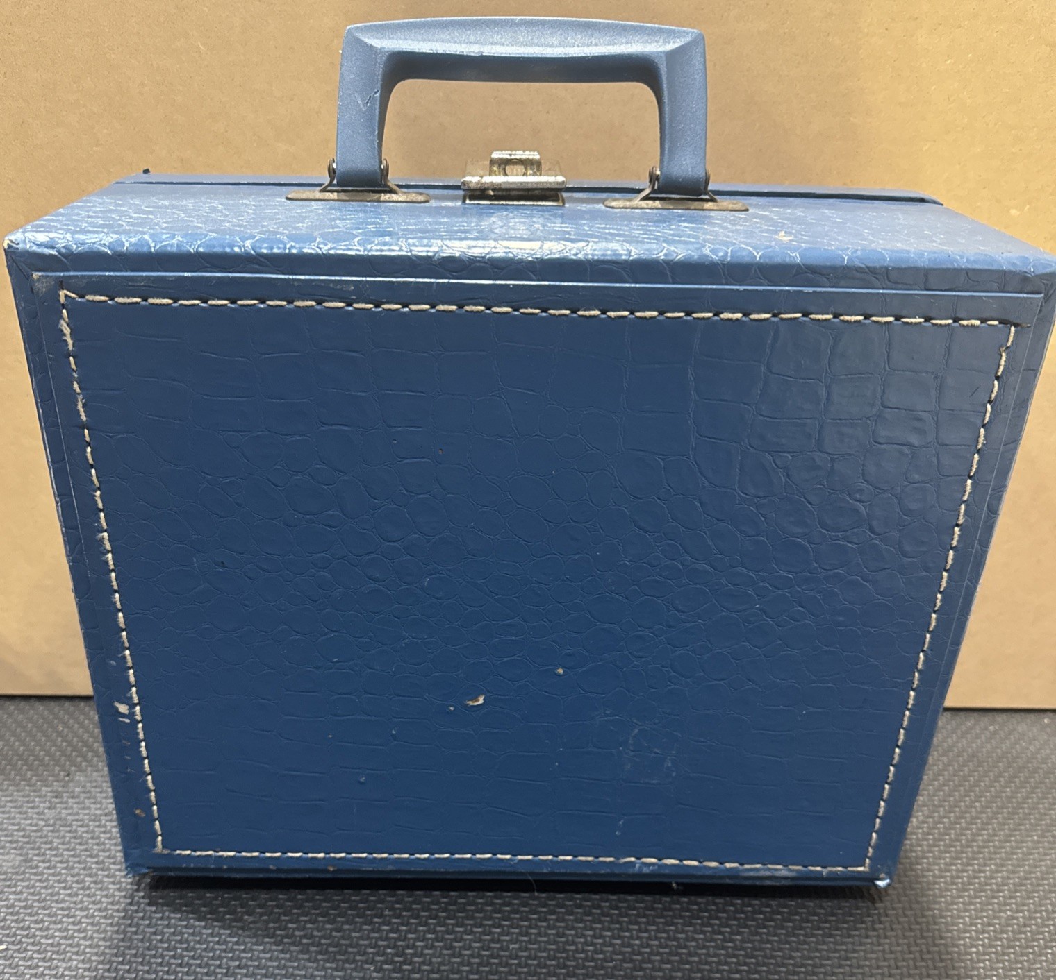 Vintage Wilfred Beauty School Stylist Crocodile Embossed Suitcase RARE