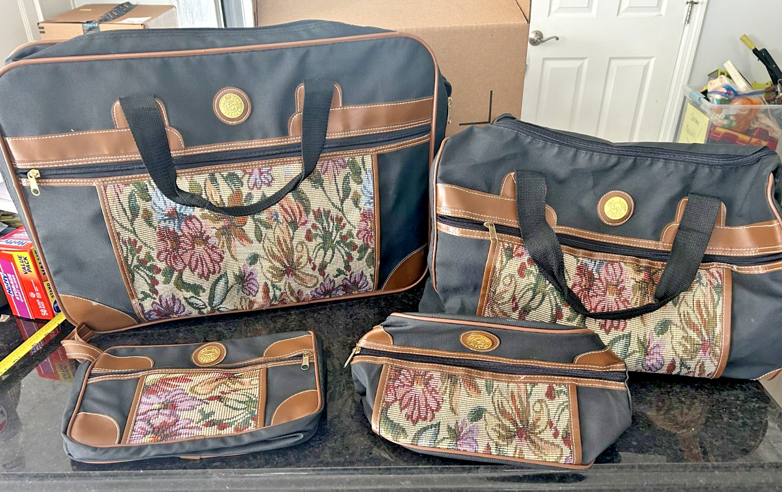 Vintage 4 Pc Nesting Luggage Set Floral Tapestry Carry On Travel Bags The Best L