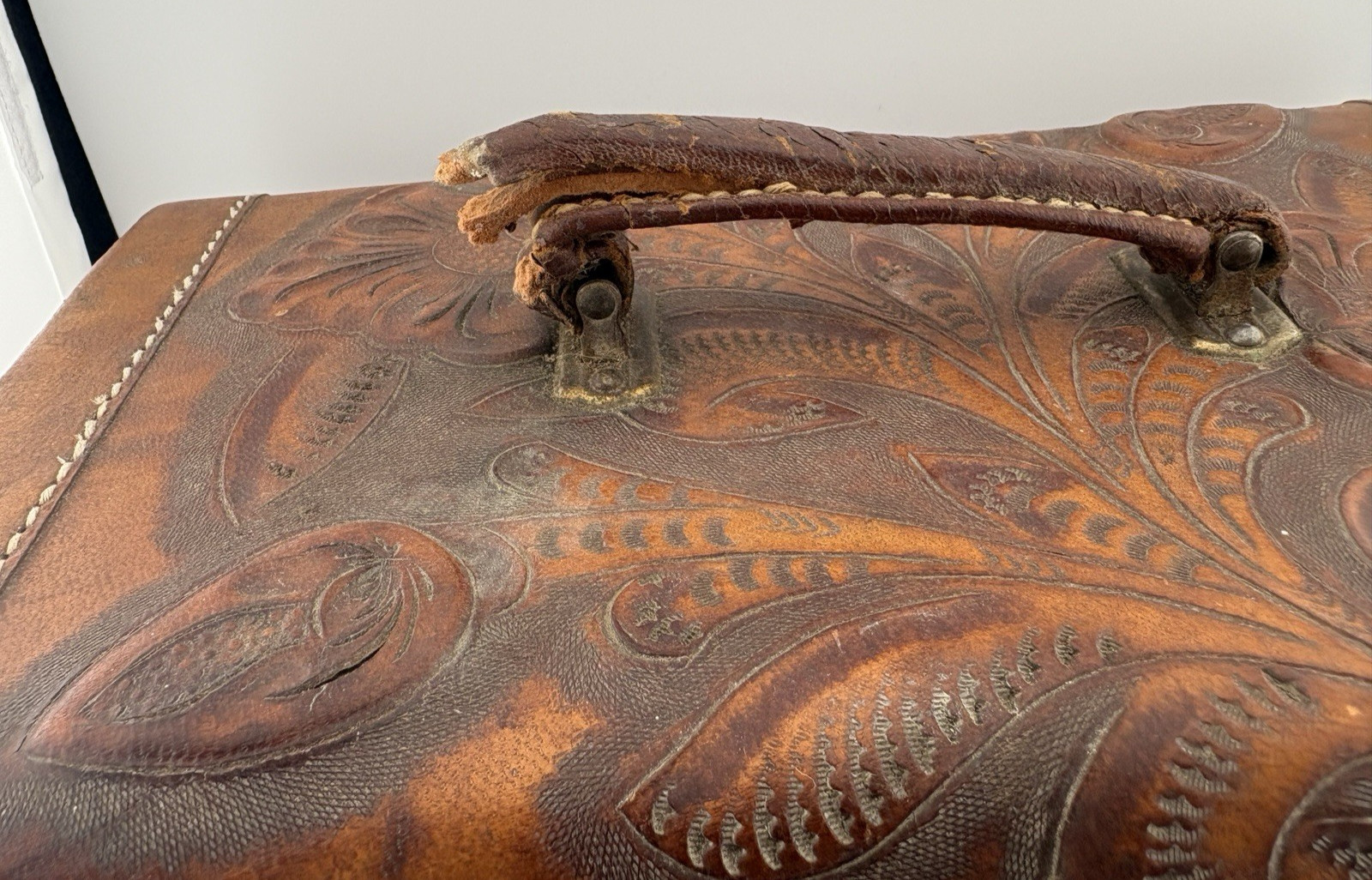 Vintage Hand Tooled Floral Leather Train Case Brass Hardware by Flores’ Mexico