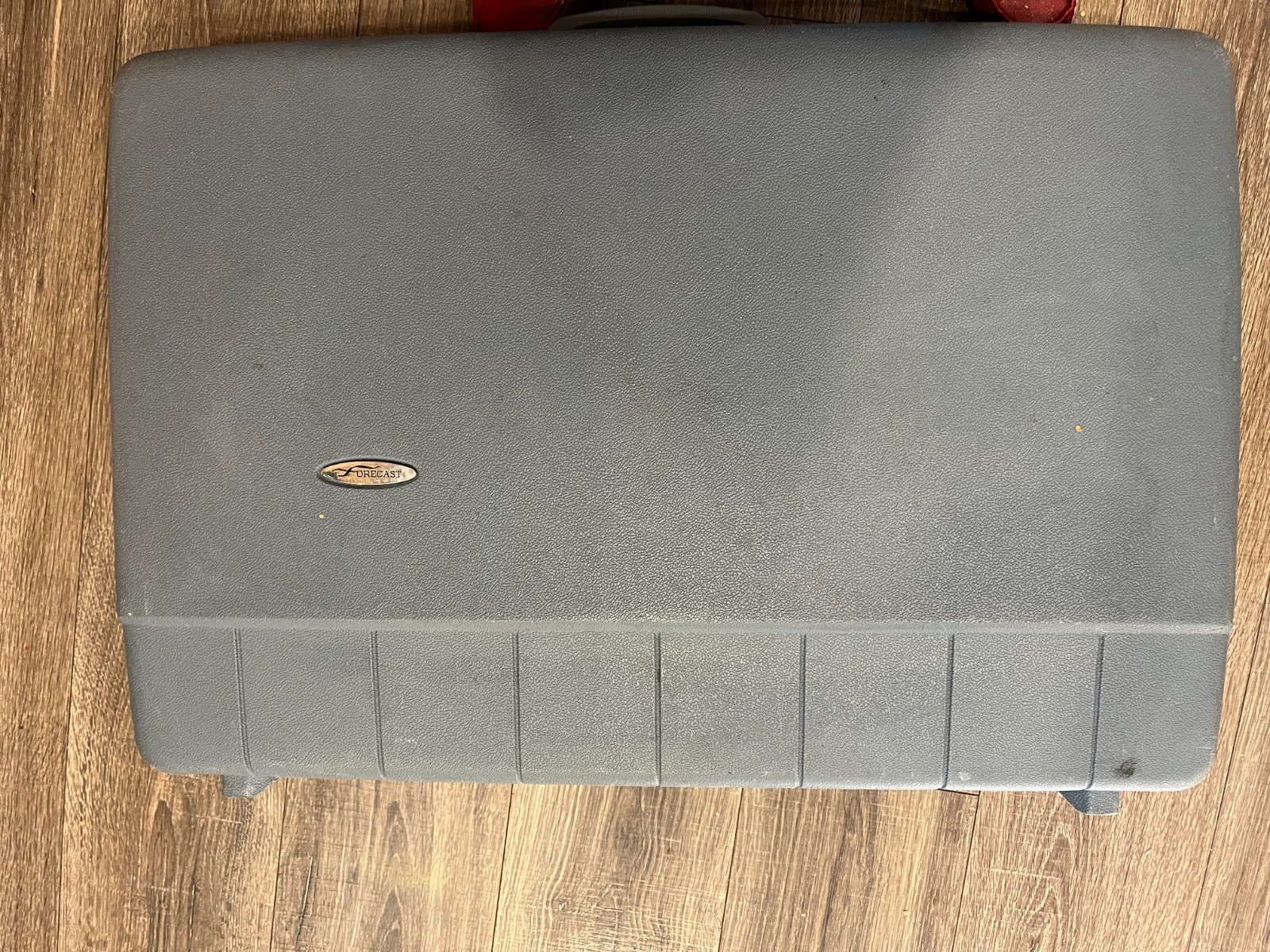 Vintage Blue Hard Shell Luggage Suitcase Forecast Titanite Shell 20×16″