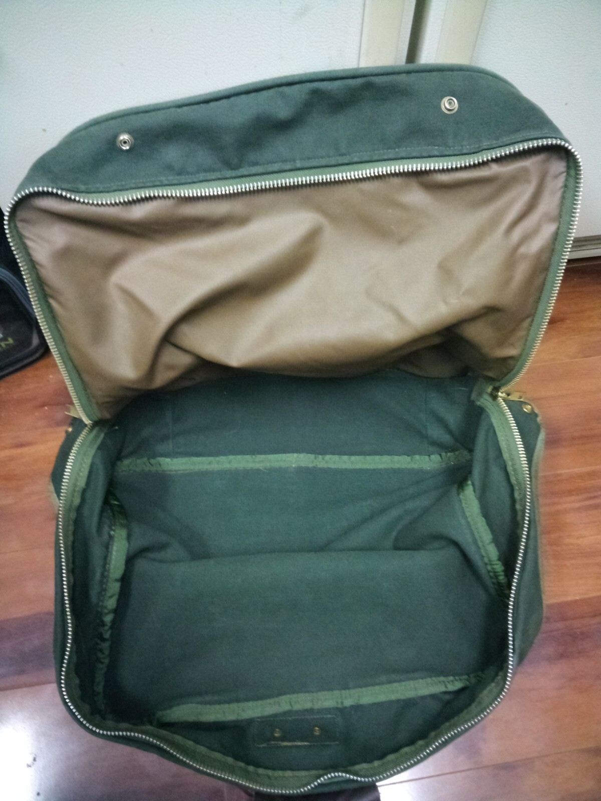 Vintage Orvis Battenkill Gokey Green Canvas and Leather Duffel Bag hunting