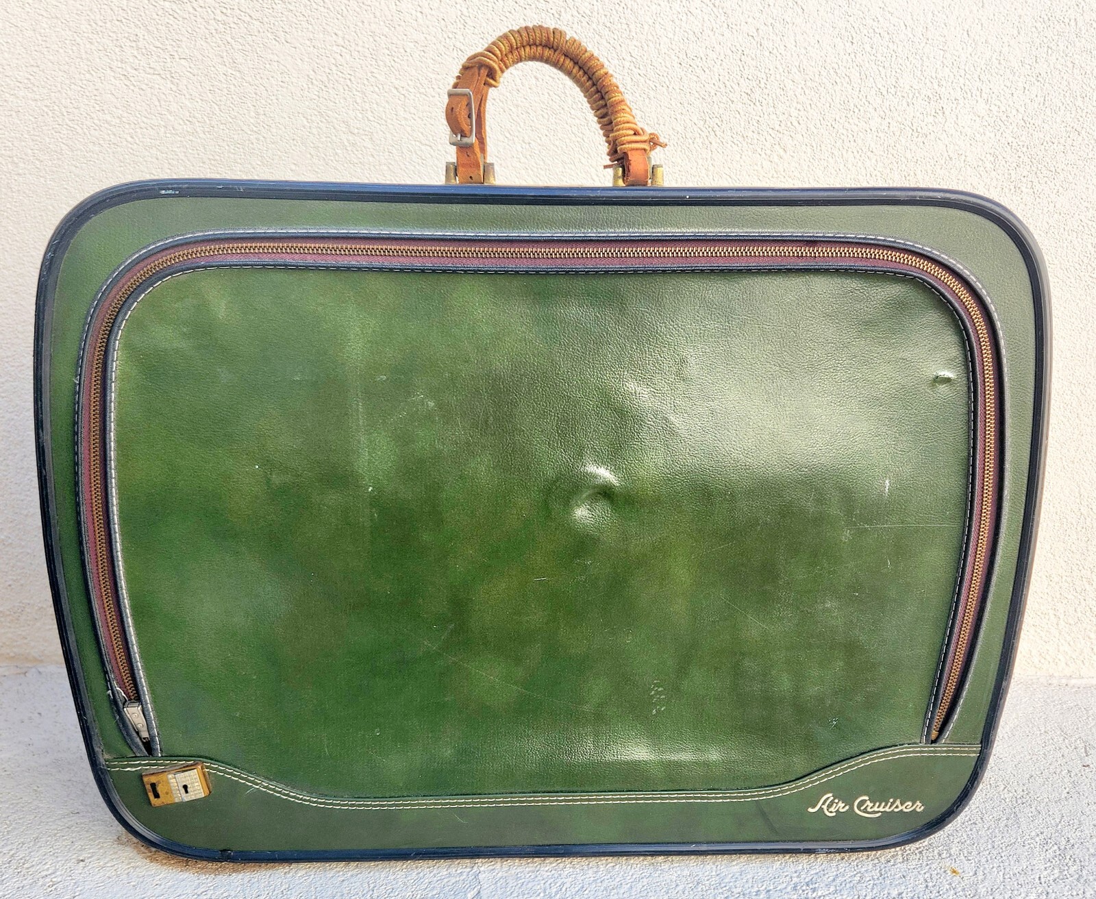 Suitcase Leed’s Air Cruiser Green FREE SHIPPING! Funky! Vintage!