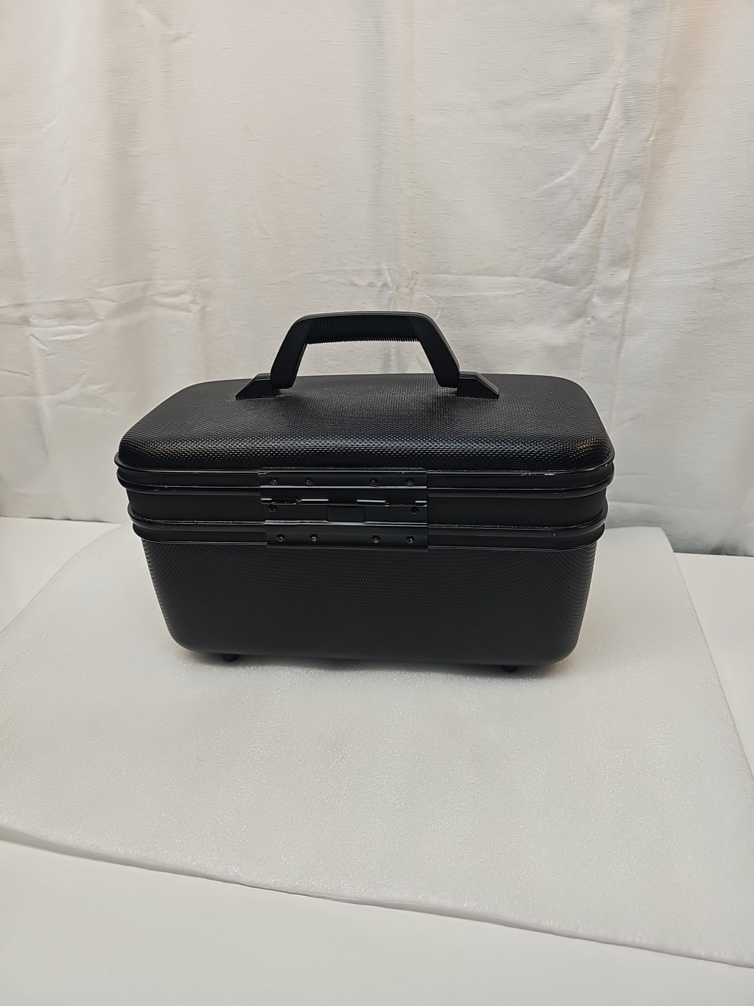 VTG CONCOURSE Black Hard Shell Luggage Train Beauty Case Cosmetic W/KEY2