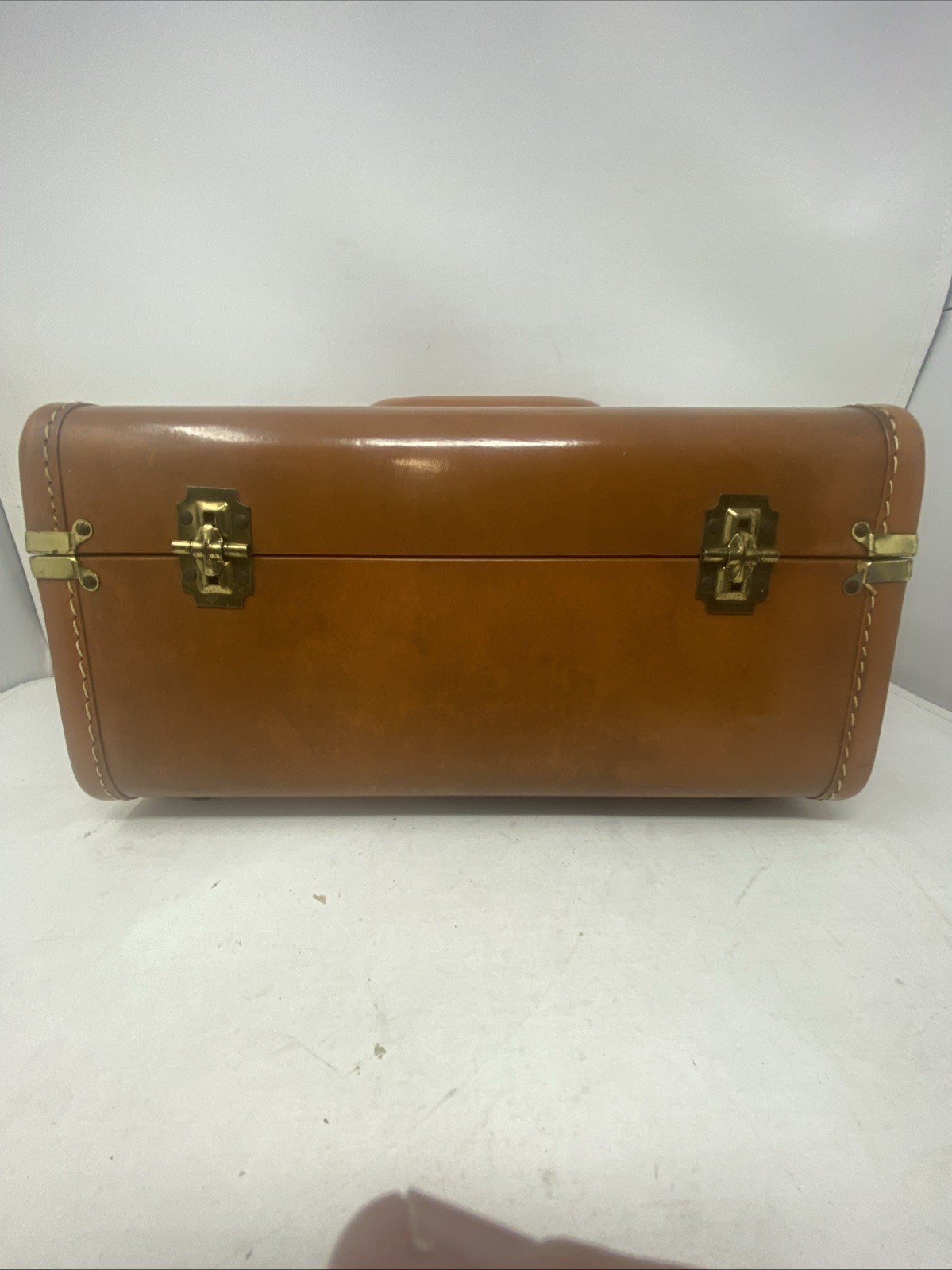Vintage Maximillian Brown Train Case With Key Working Lock – Maxonite