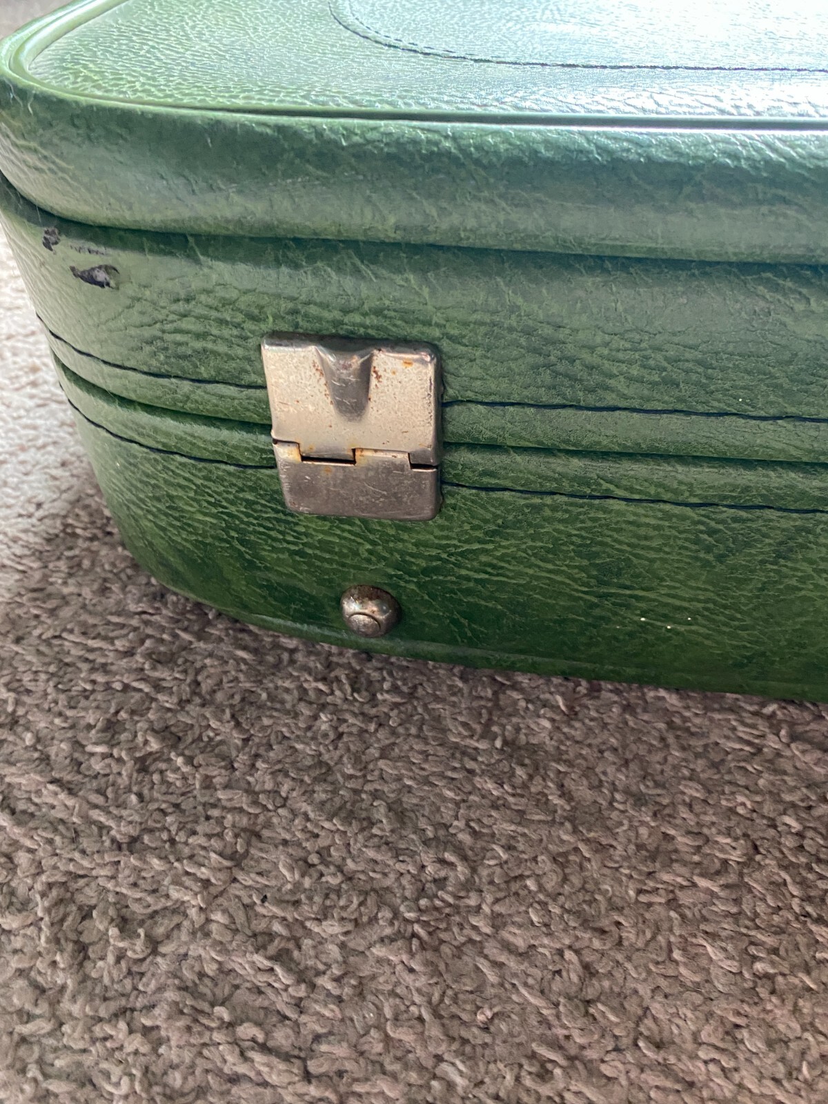 True 1970s Vintage Green Suitcase, Double Buckle, Fleur de lis Lining, Very Good