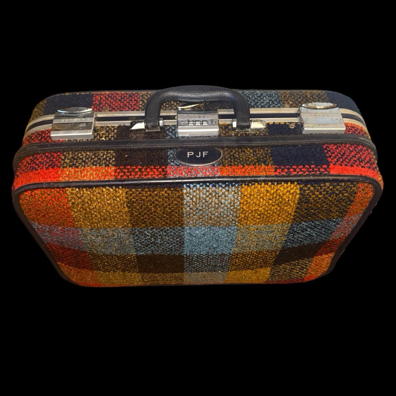 Vintage 1970’s Skyway Plaid Tweed Boho Hippie Luggage Rolling Suitcase