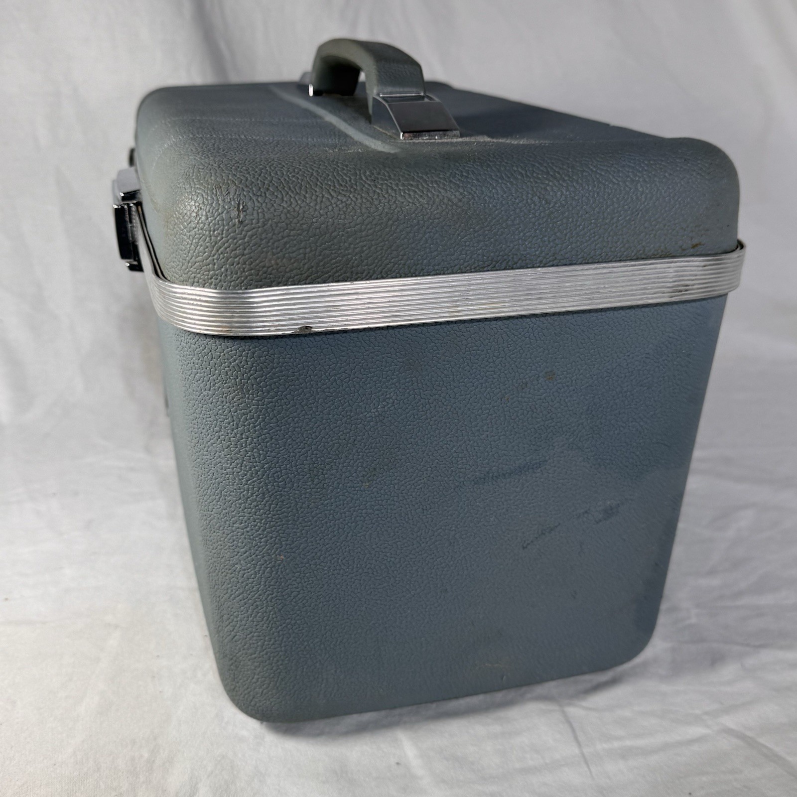 Vintage Starflite Hard Train Makeup Case Blue Gray w/ Mirror + Tray MCM