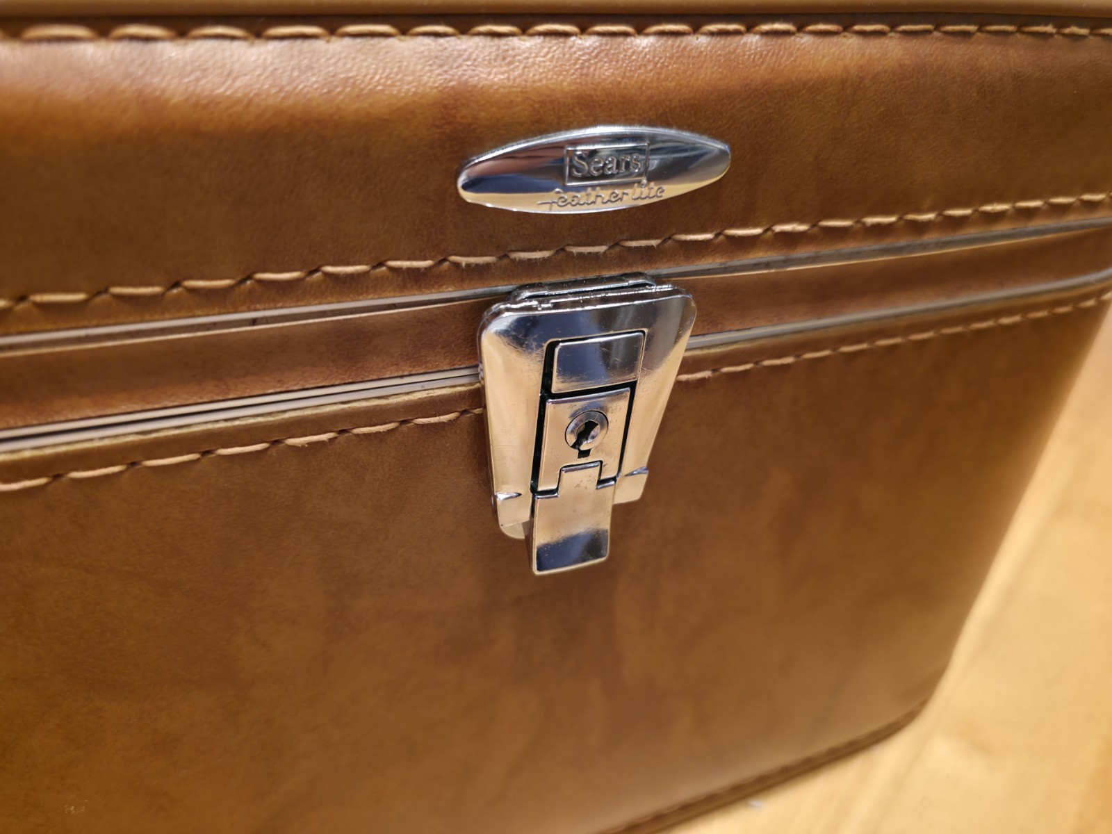 Vintage Sears Featherlite Train Case Brown Travel Luggage