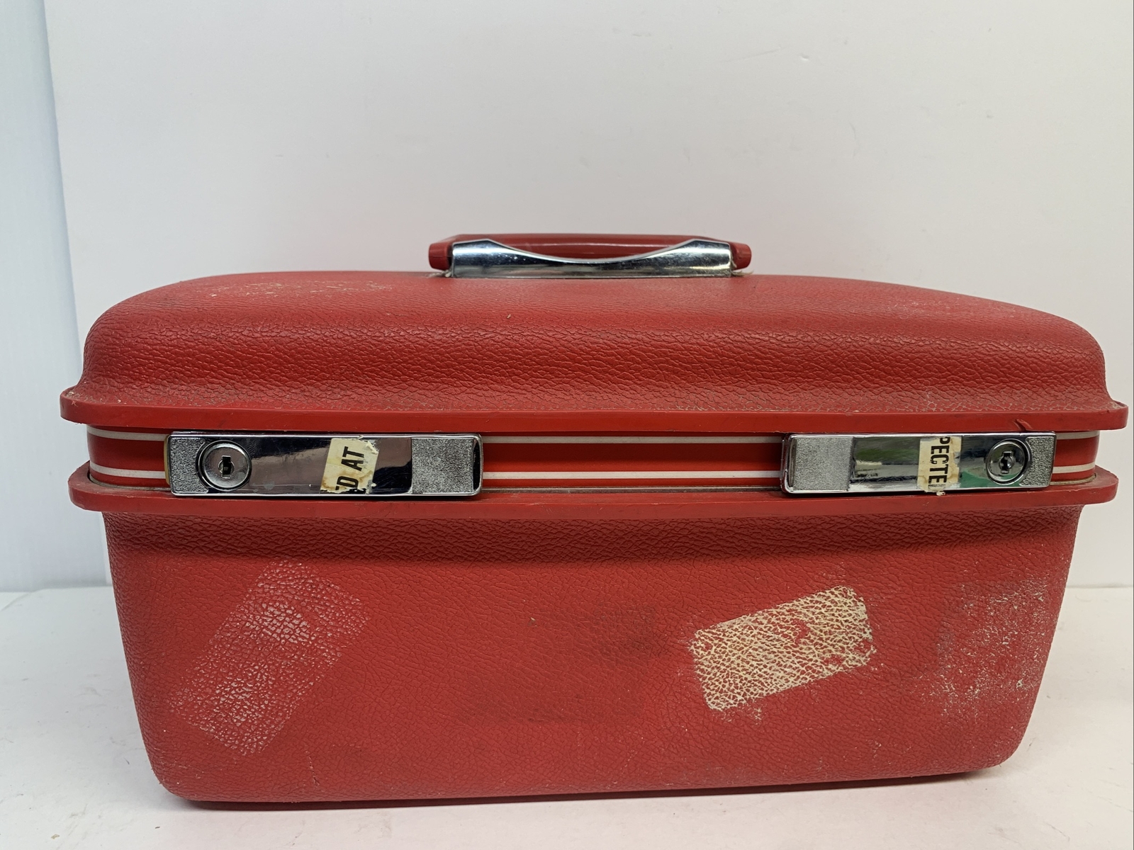 Vintage Bright Red Samsonite Silhouette Hard Shell Train/Cosmetic/Makeup Case
