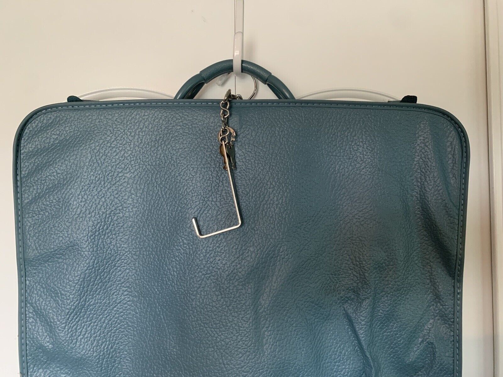 Sears Samsonite Women’s Carry-On Travel Bag Garment Suit W/key & Hangers Vintage
