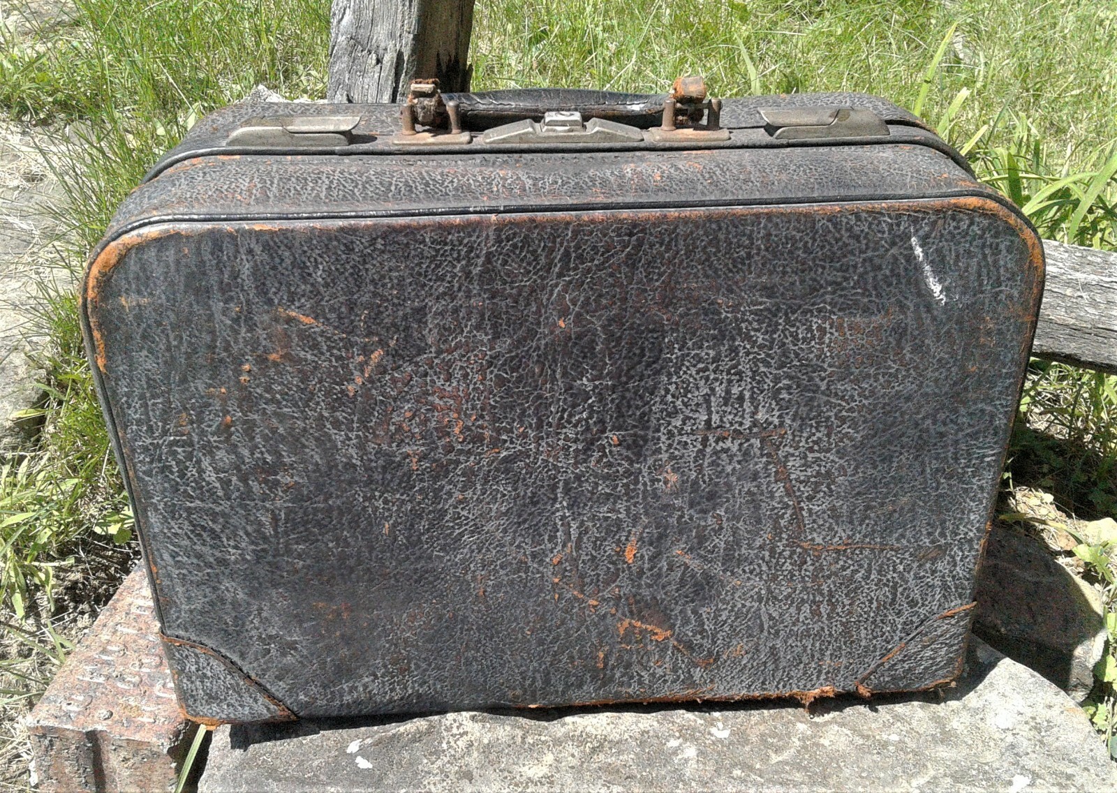 Antique Leather Travel Bag or Suitcase Genuine Split Leather 1900s Era