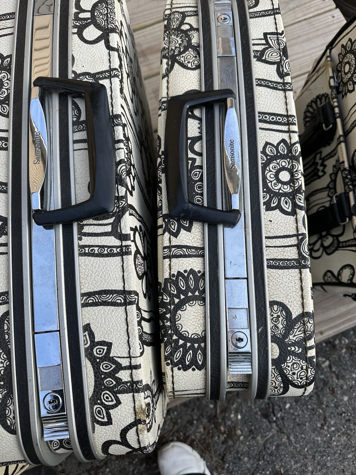 Set Of 4 Vintage Samsonite Fashionaire Marimekko Black & White Flower Pattern