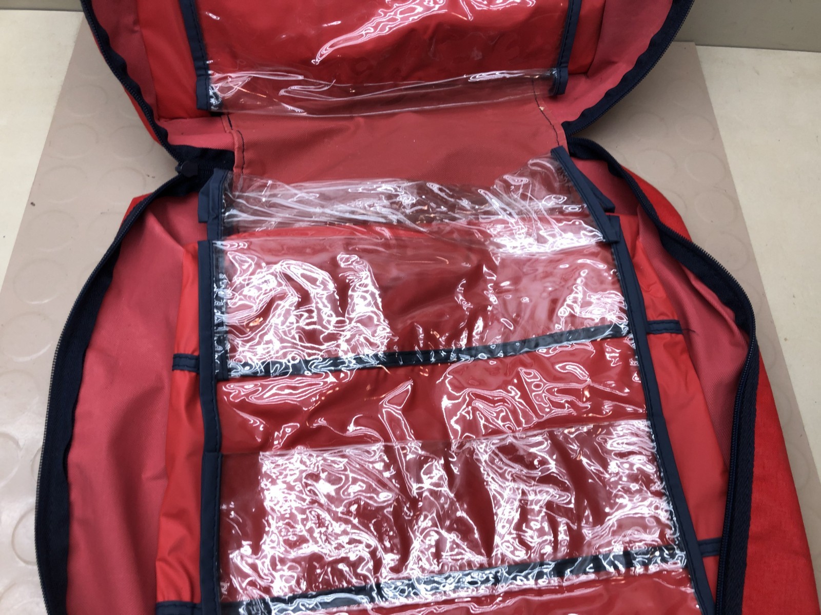 Vintage Lillian Vernon Red Duffel Storage Zipper Bag Tote W/ Interior Pockets