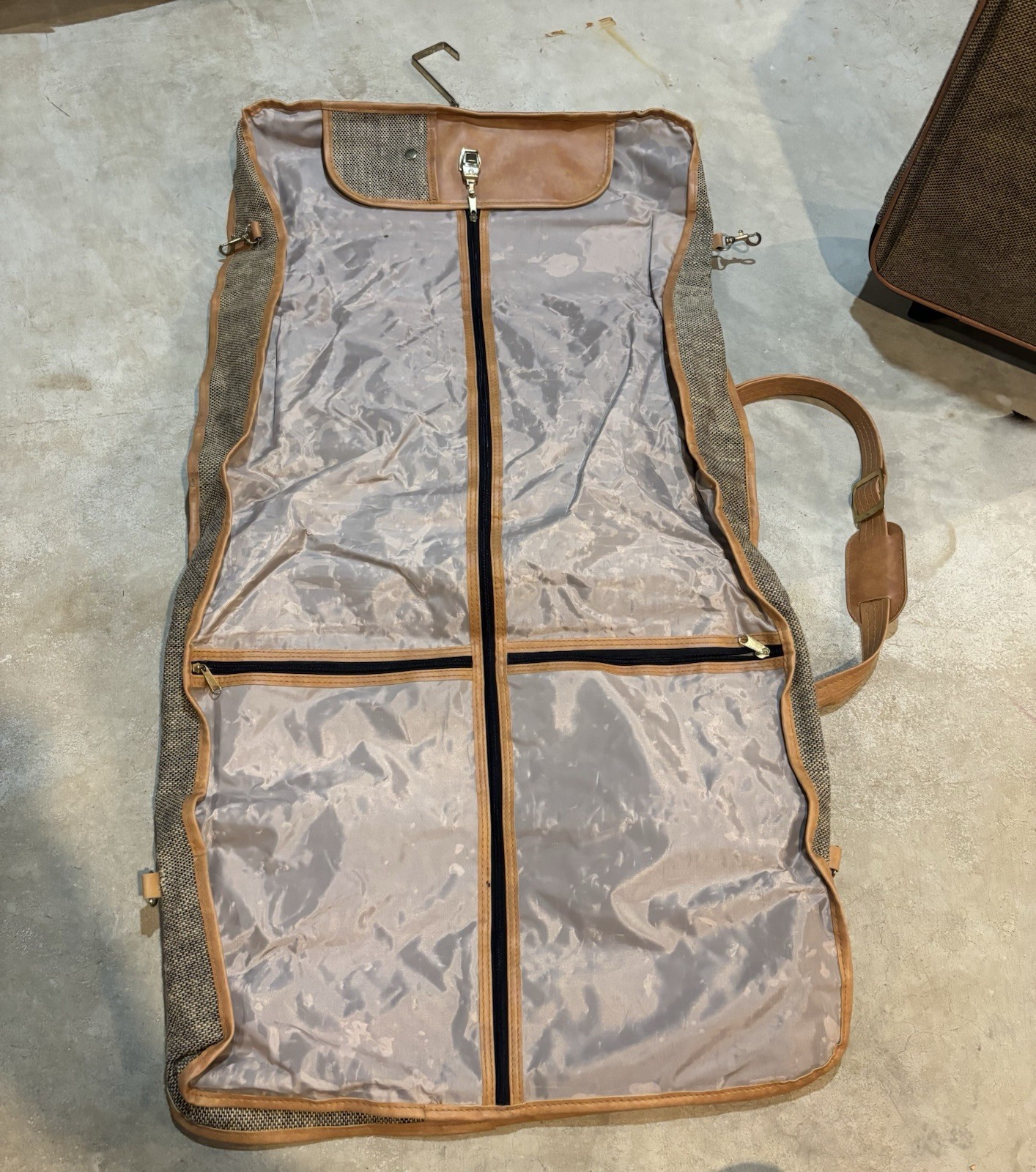 Vintage Fifth Avenue Rolling Luggage Set – Suitcase & Garment Bag – Tweed Style