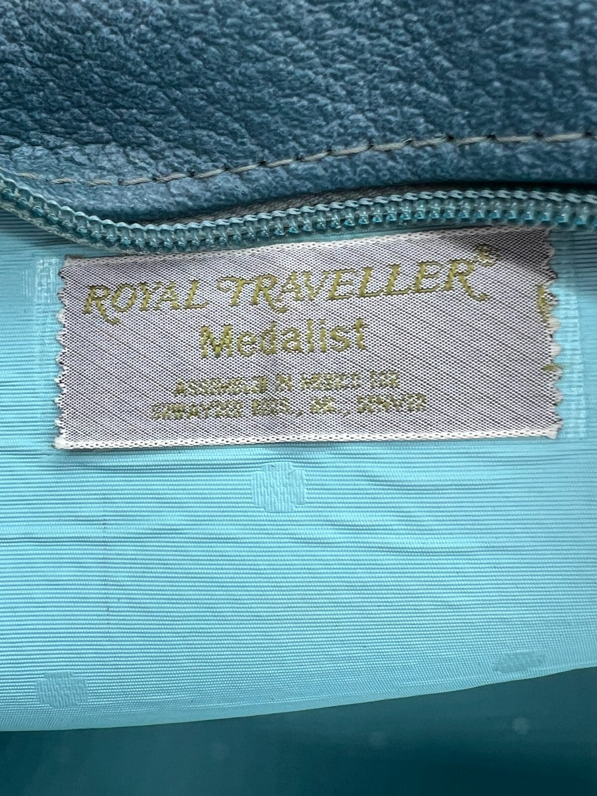 Vintage Royal Traveller Medalist Blue Vinyl Carry On bag Luggage Suitcase