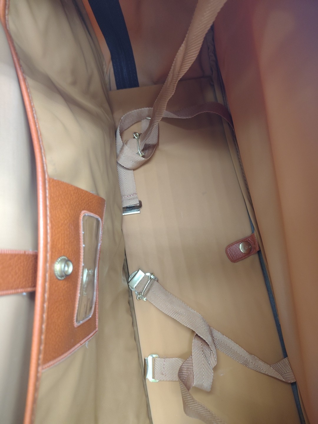 Vintage 1980’s Samsonite 22″ Carry-On Suitcase Bag Luggage Tan Brown