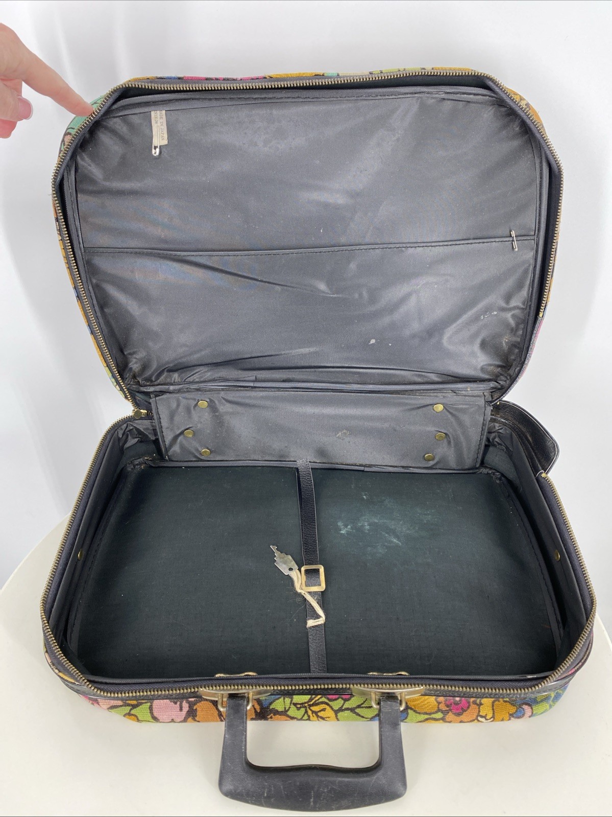Vtg 1960’s A D Sutton Travel ware Fabric/canvas Floral Suitcase Retro