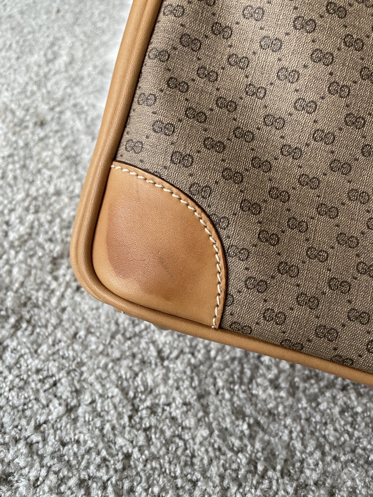 gucci luggage vintage mini bag lock G logo crossbody suitcase spell out retro