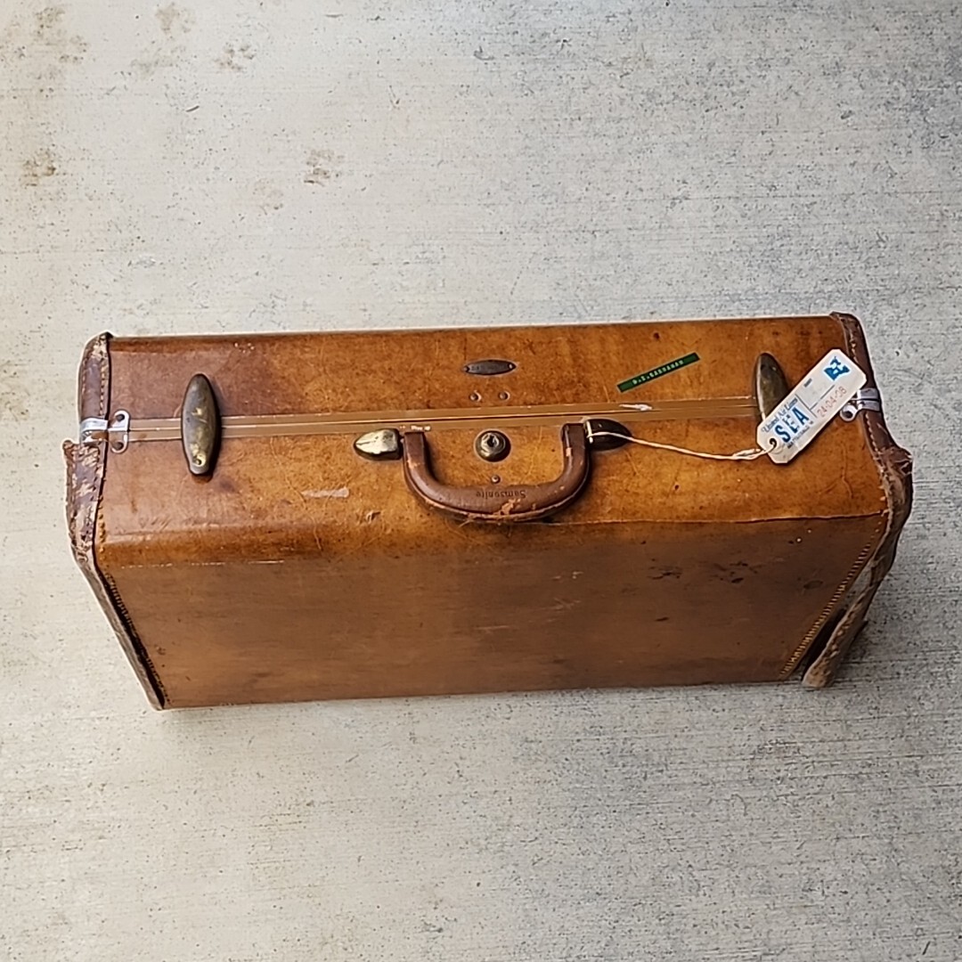 Vtg Samsonite Shwayder Tan Makeup Vanity Streamline Luggage hard Case No KEY