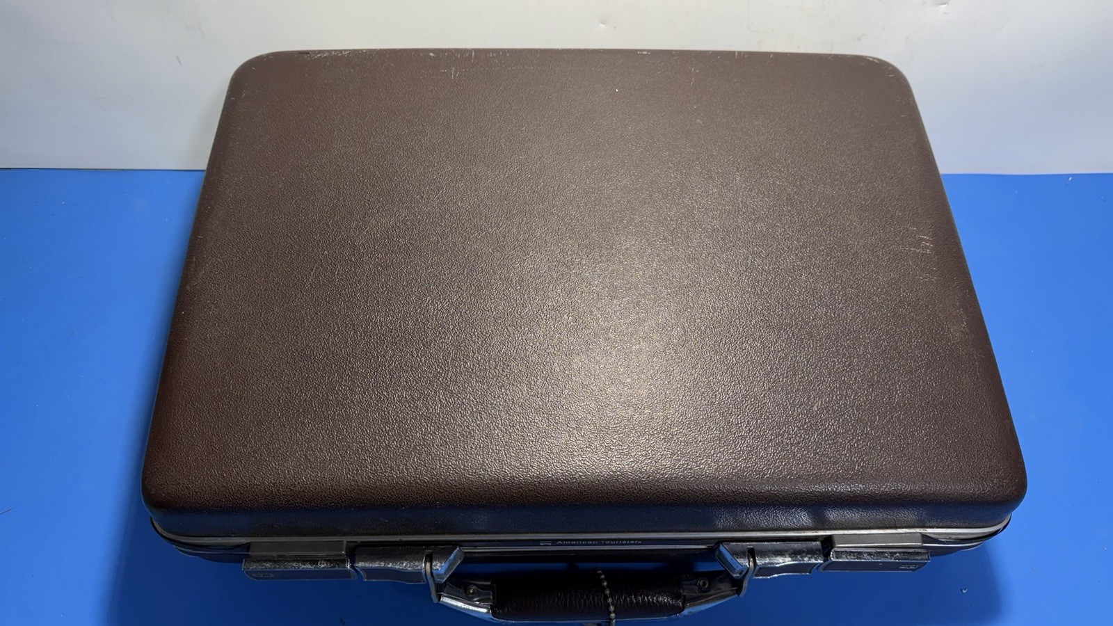 Vintage American Tourister Hard-Shell Briefcase Attache Case Brown – No Key