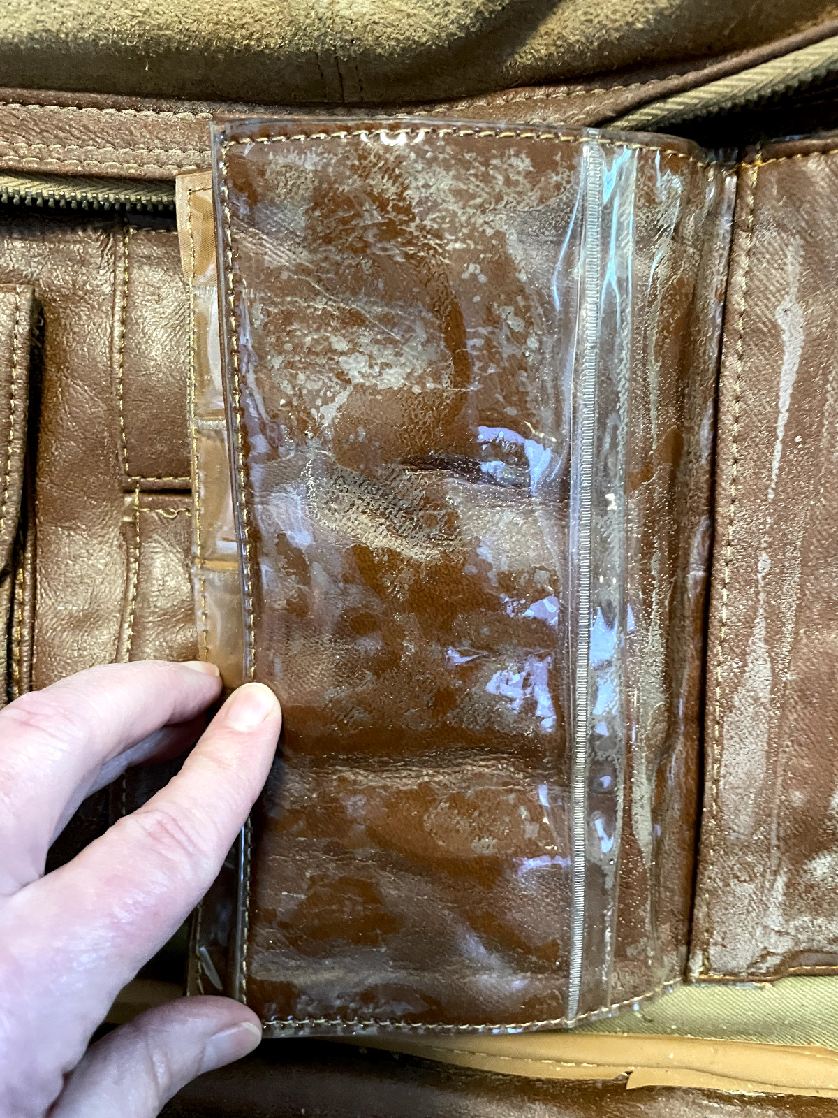 Vintage Airway Industries Luggage Shoulder Bag Carry On Satchel 17″x13″ Leather