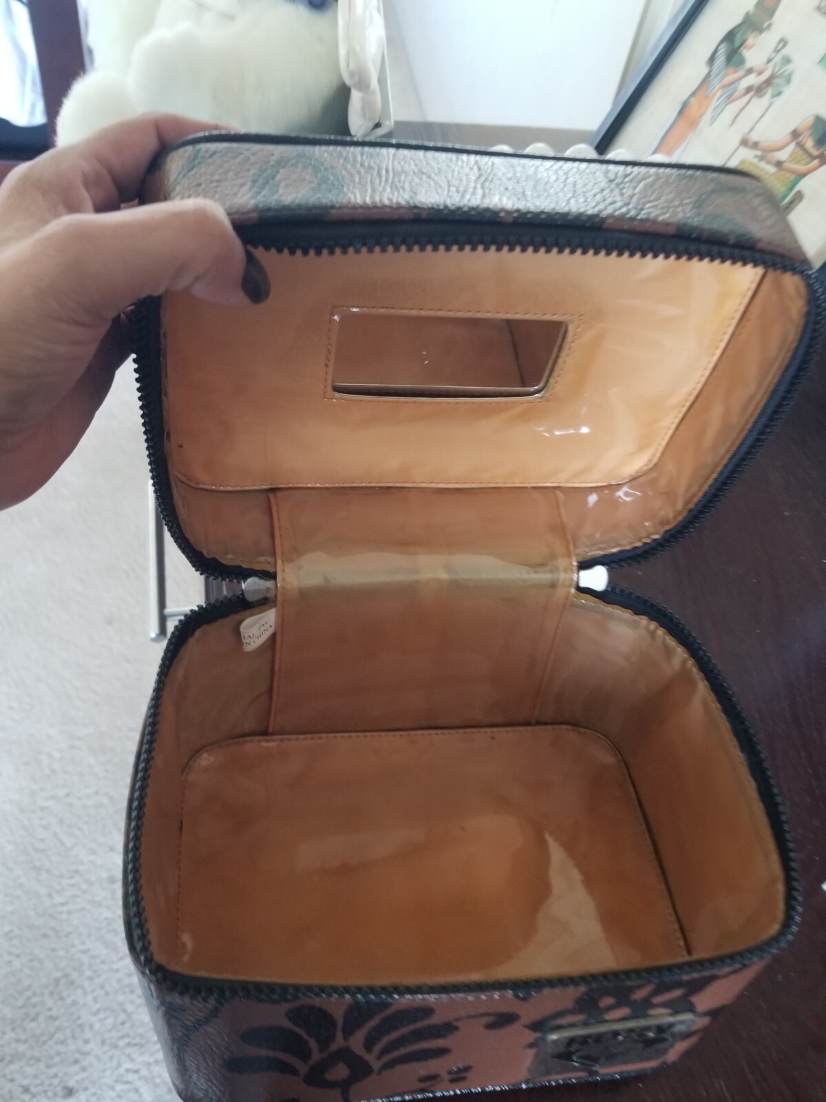 Rare Vintage 90s brown Roxy luggage vanity train case