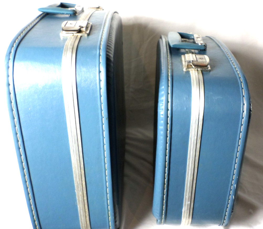 2 Vintage 1960’s Powder Blue Hard Shell Nesting L&M US Suitcases Luggages 3 Keys