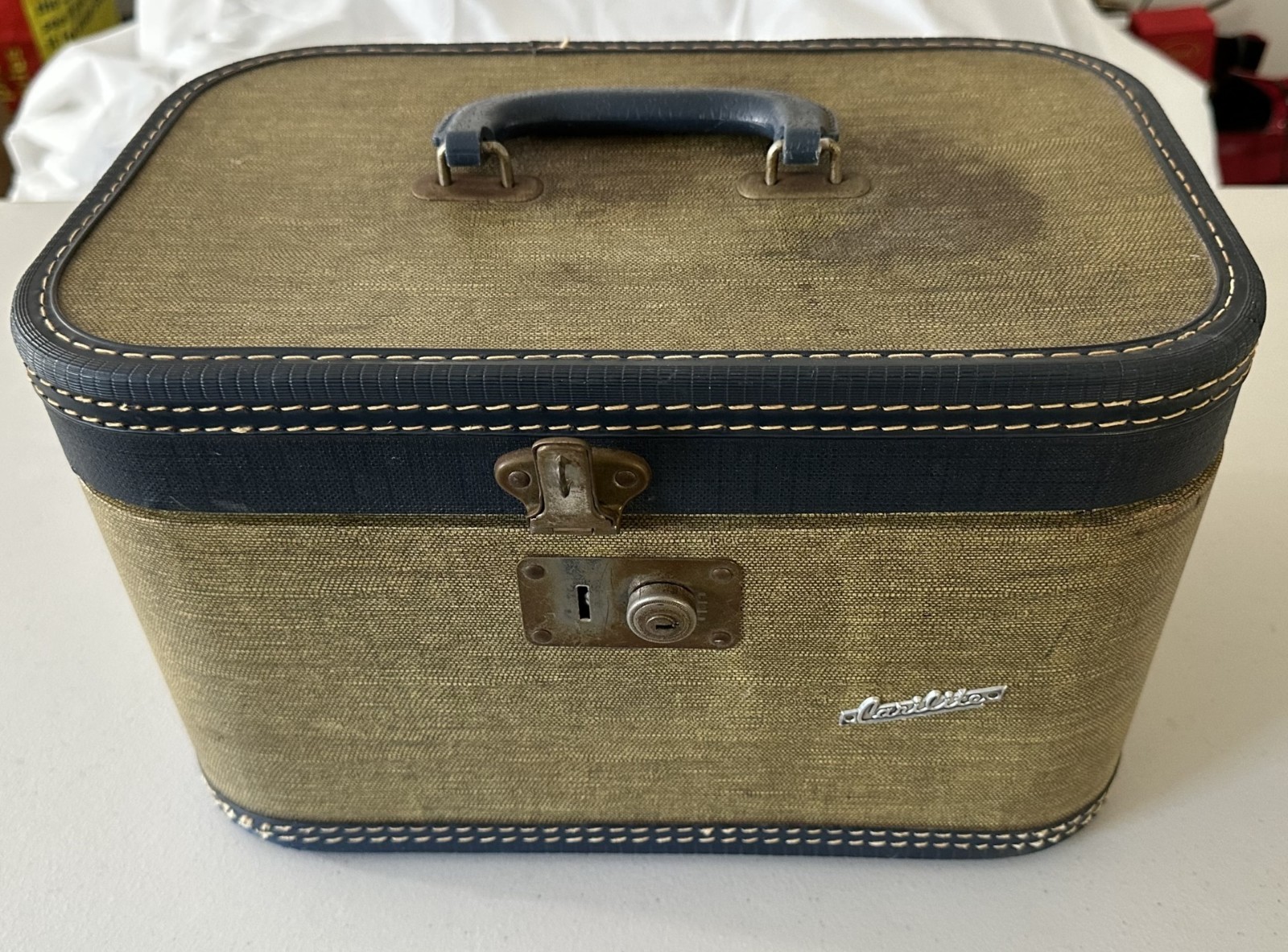 Vintage 1950s Carrylite Train Case w/ Mirror – Mid-Century – Lock Works