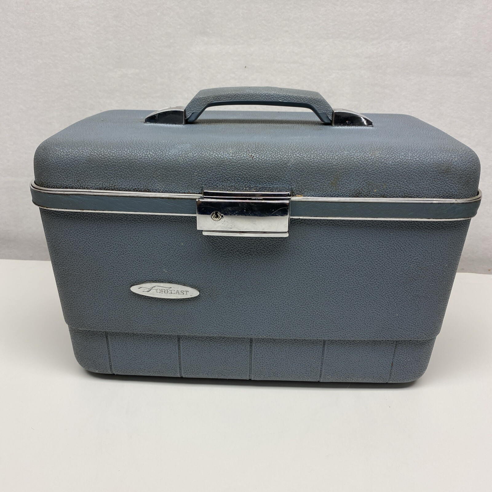 VTG Sears Forecast Blue Hard Train Make up Case w Mirror No Tray, or Key. A