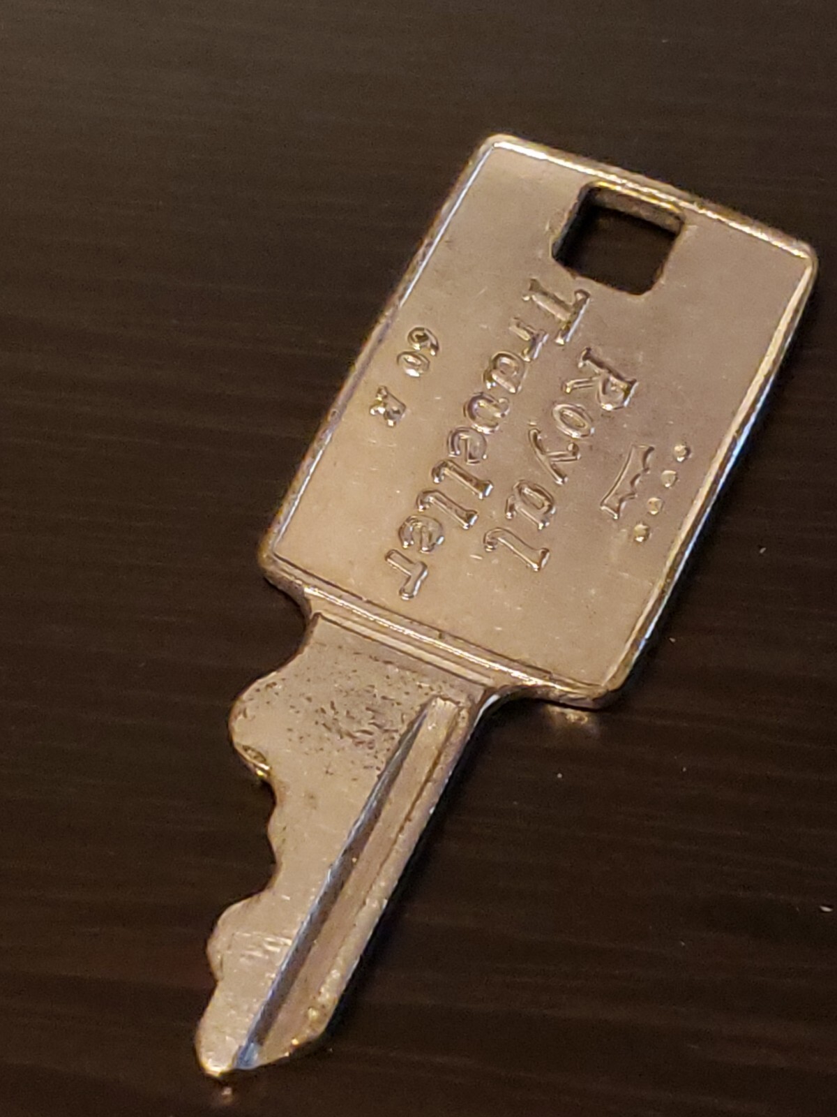Royal Traveler Suitcase Key Number 66 R Looks Great