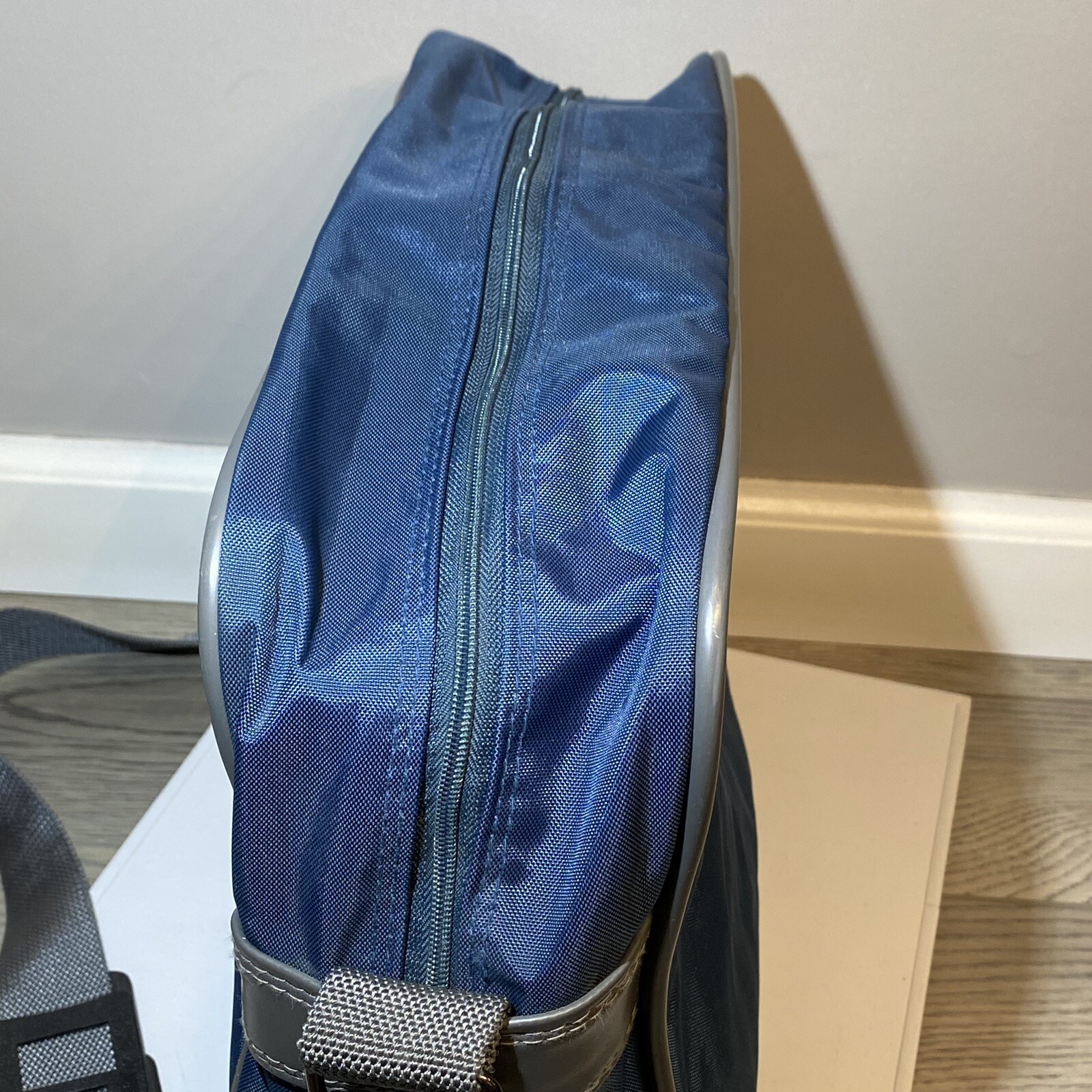 Vintage American Tourister Messenger Bag Blue Carry On Shoulder Strap EUC