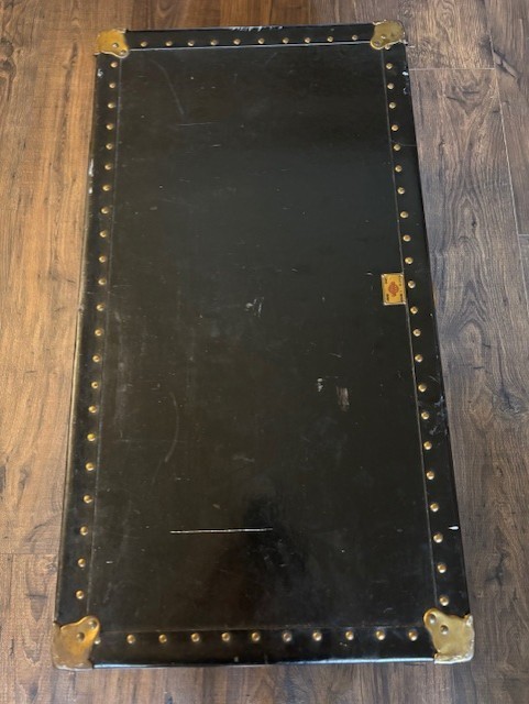 Vintage Rugged Luggage Trunk Newark 3 U.S.A. 13″x31″x16.5″