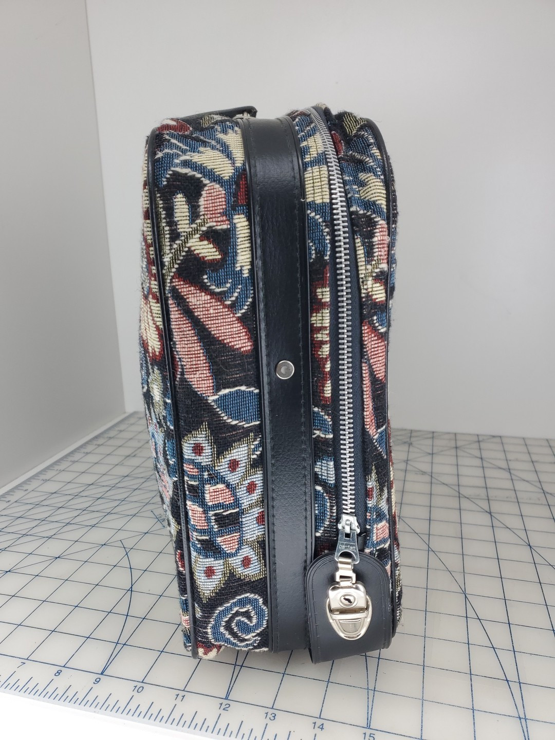 Vintage 1970’s Bantam Travelware Blue Black Floral Suitcase W/ Key Retro